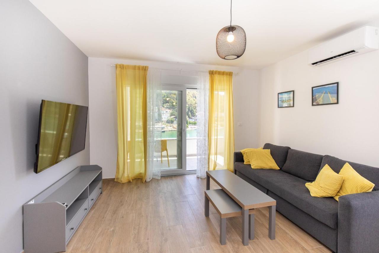 Villa Luni Blace Eksteriør billede